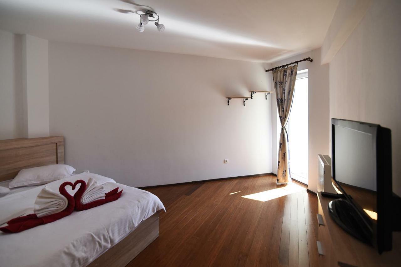 Avantgarden 57 Apartamento Braşov Exterior foto